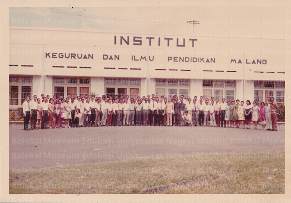 Rektor IKIP Malang Pertama, Prof. Dr. D. Dwidjoseputro, M.Sc